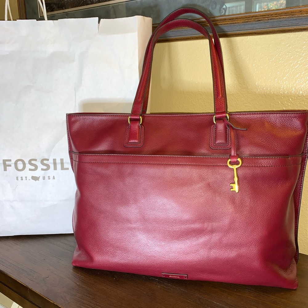 Fossil Julia Tote in wine leather NWT